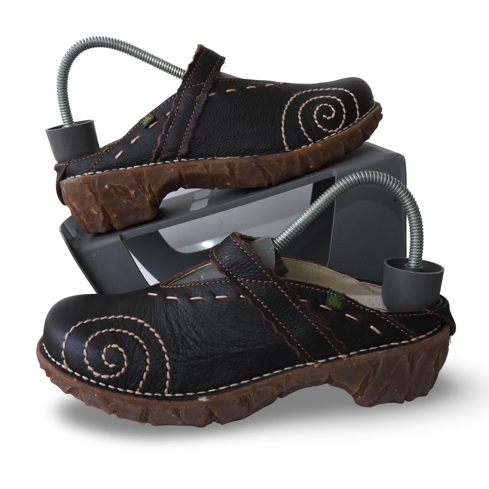 El Naturalista Yggdrasil NG96 Leather Mules Womens 6 36 Black Clogs Spiral